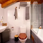 Host2u Penthouse 2-bedrooms The View - Free Parking *