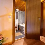 Host2u Penthouse 2-bedrooms The View - Free Parking