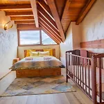 Host2u Penthouse 2-bedrooms The View - Free Parking * Bansko