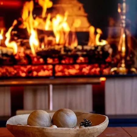 Host2u Penthouse 2-bedrooms The View - Free Parking 아파트