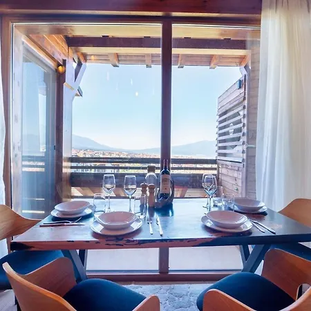 Host2u Penthouse 2-bedrooms The View - Free Parking * 반스코