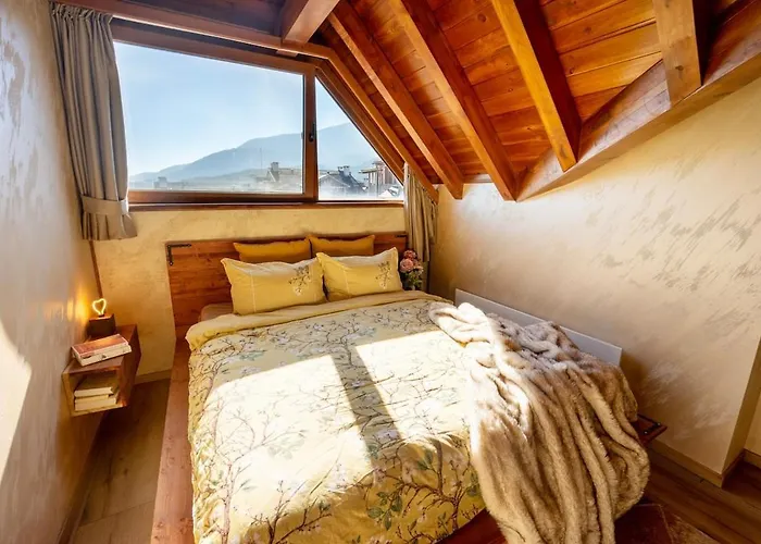 Host2u Penthouse 2-bedrooms The View - Free Parking Apartment