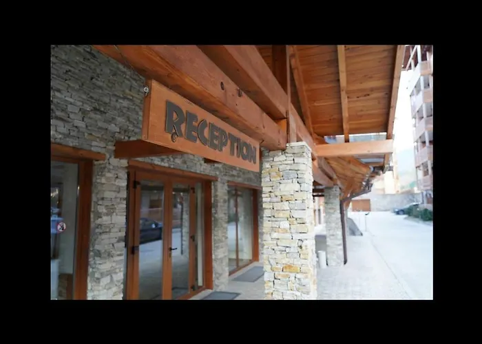 Host2u Penthouse 2-bedrooms The View - Free Parking * Bansko