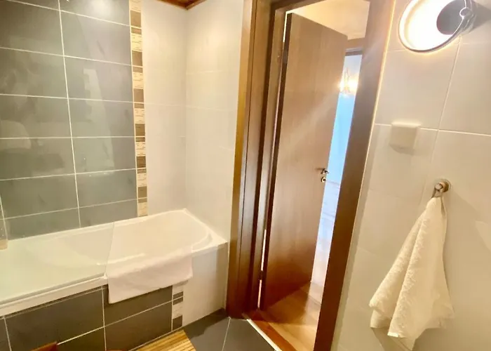 Host2u Penthouse 2-bedrooms The View - Free Parking * Bansko